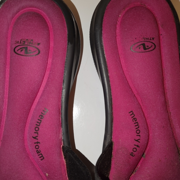 Slides - Picture 3 of 4